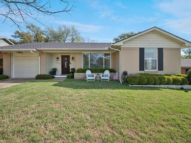 846 Peavy Road, Dallas, TX 75218