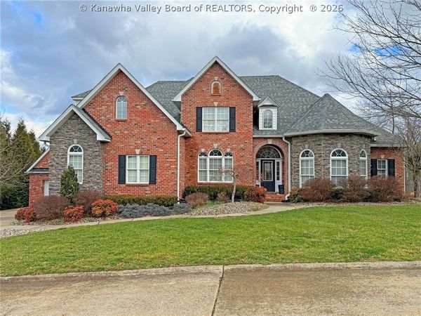 6005 Pinnacle View Drive, Hurricane, WV 25526