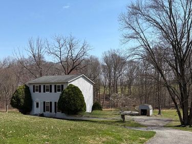 8 BRIAR CHASE ROAD, WEST GROVE, PA 19390