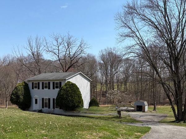 8 BRIAR CHASE ROAD, WEST GROVE, PA 19390
