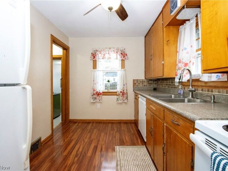 716 Washington Street , Wooster, OH 44691 Photo 9