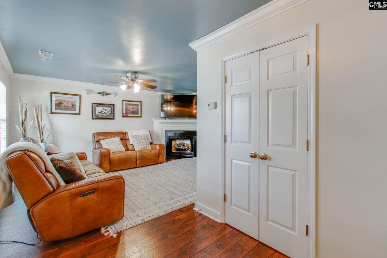 502 Whitewater Drive  Photo 7