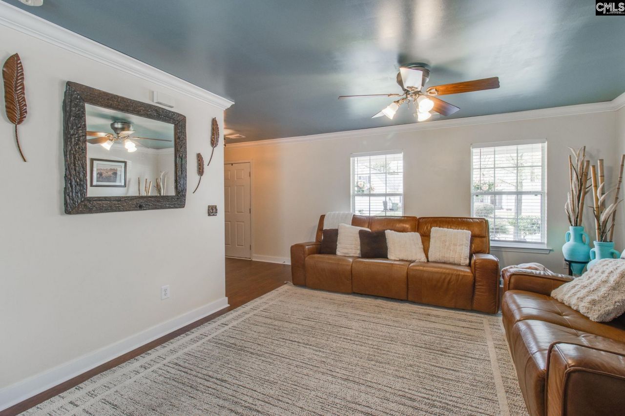 502 Whitewater Drive  Photo 9