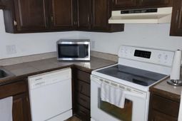 4724 Leaf Crest Court photo 4