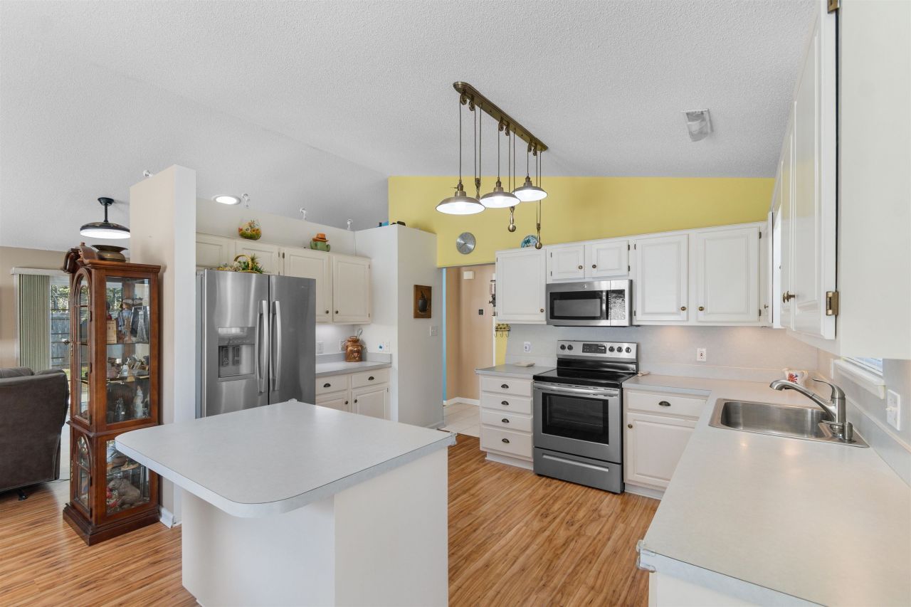 3862 Williamson Circle Photo 9