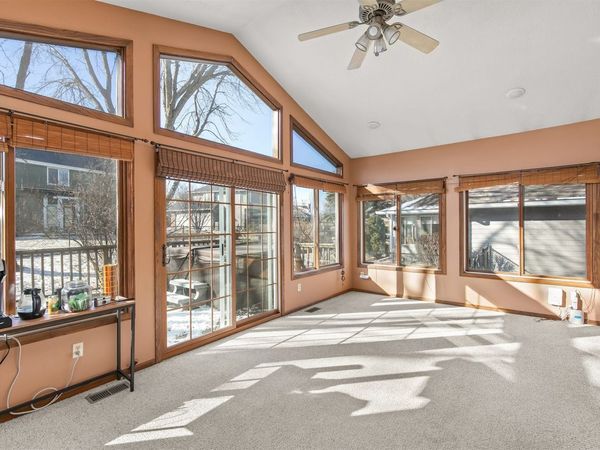 1114 NW Parkridge Drive , Ankeny, IA 50023