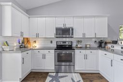 2794 August Road photo 4