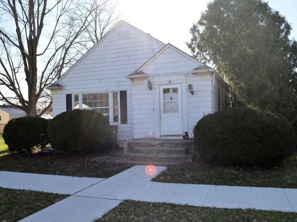 913 S 10th Street, Goshen, IN 46526