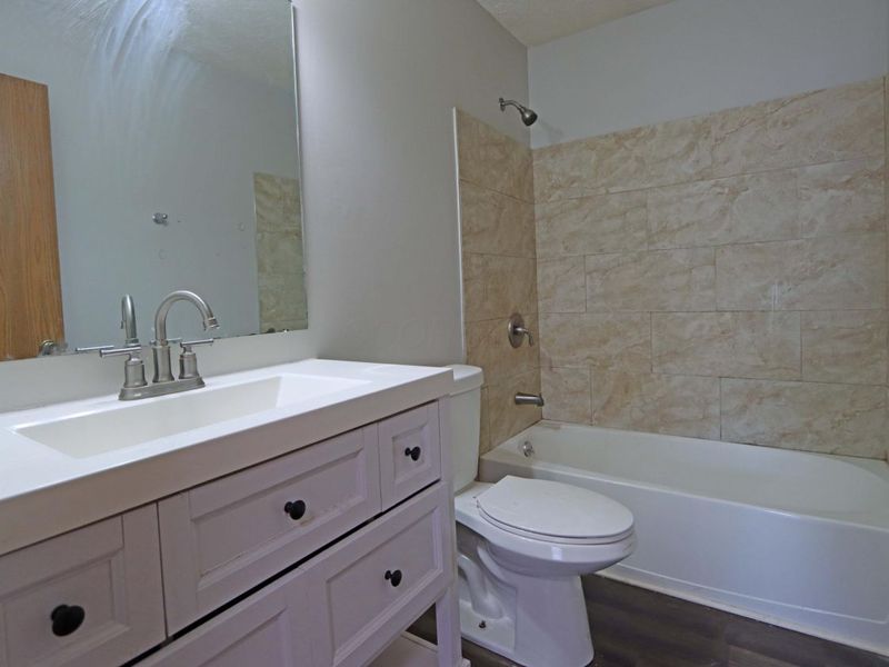 1417 Wild Oats Drive , Columbus, OH 43204 Photo 32