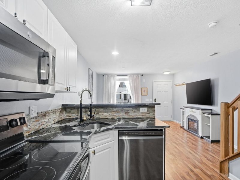 5983 Silver Charms Way , Unit B, New Albany, OH 43054 Photo 10