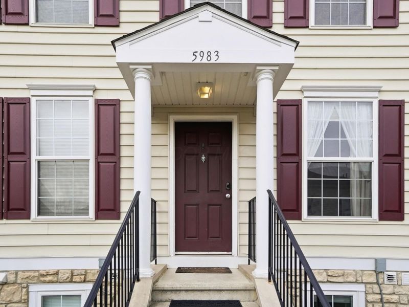 5983 Silver Charms Way , Unit B, New Albany, OH 43054 Photo 3