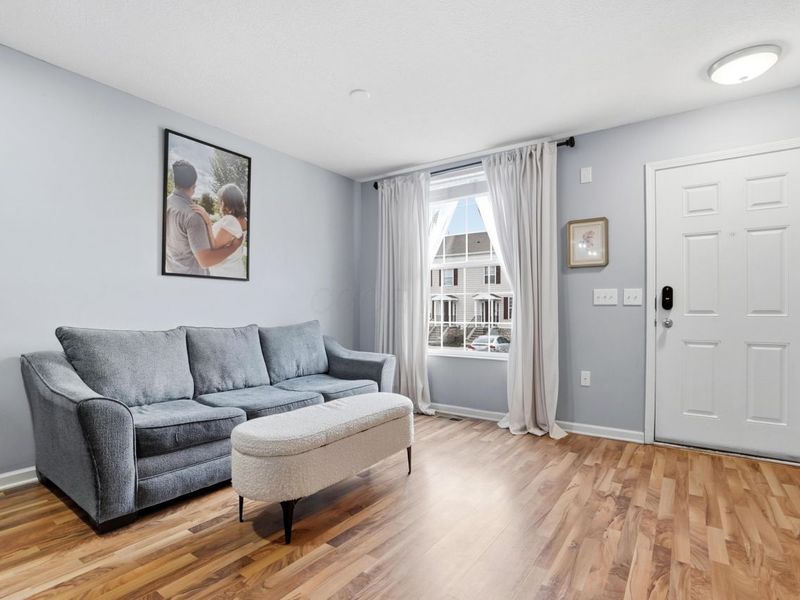 5983 Silver Charms Way , Unit B, New Albany, OH 43054 Photo 4