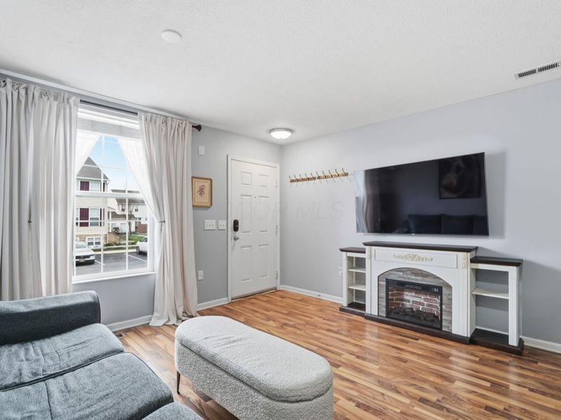 5983 Silver Charms Way , Unit B, New Albany, OH 43054 Photo 6