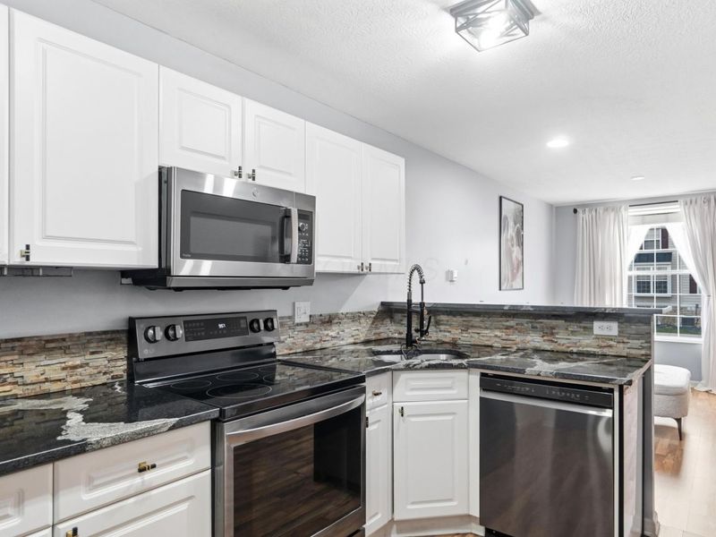 5983 Silver Charms Way , Unit B, New Albany, OH 43054 Photo 9