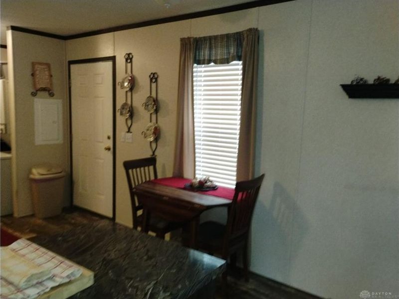 125 Blackberry Road, Dayton, OH 45431 Photo 2