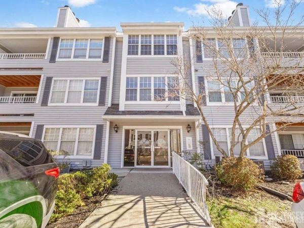 2308 Candlelight Court, Helmetta, NJ 08828