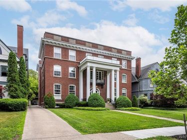 107 Oakland Pl #1 Place, Buffalo, NY 14222