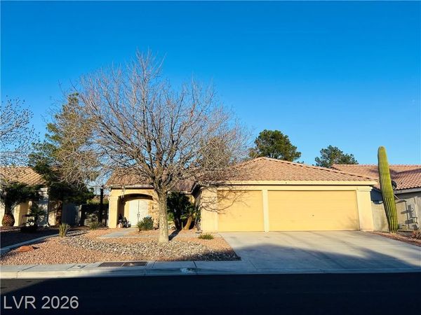 6208 Shadow Oak Drive, North Las Vegas, NV 89031