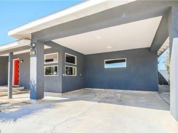 811 E Oakey Boulevard , Las Vegas, NV 89104