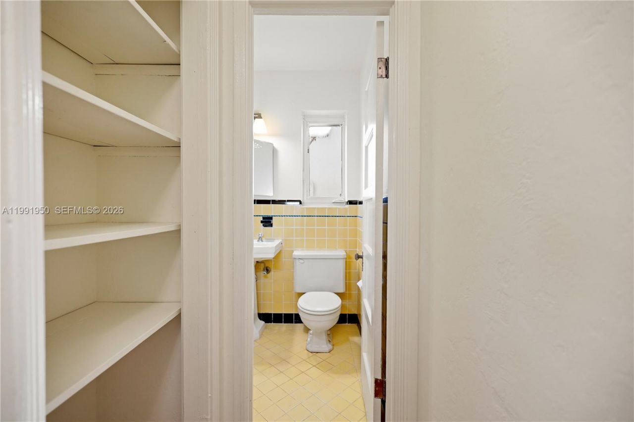 720 NE 75th St, Miami, FL 33138 Photo