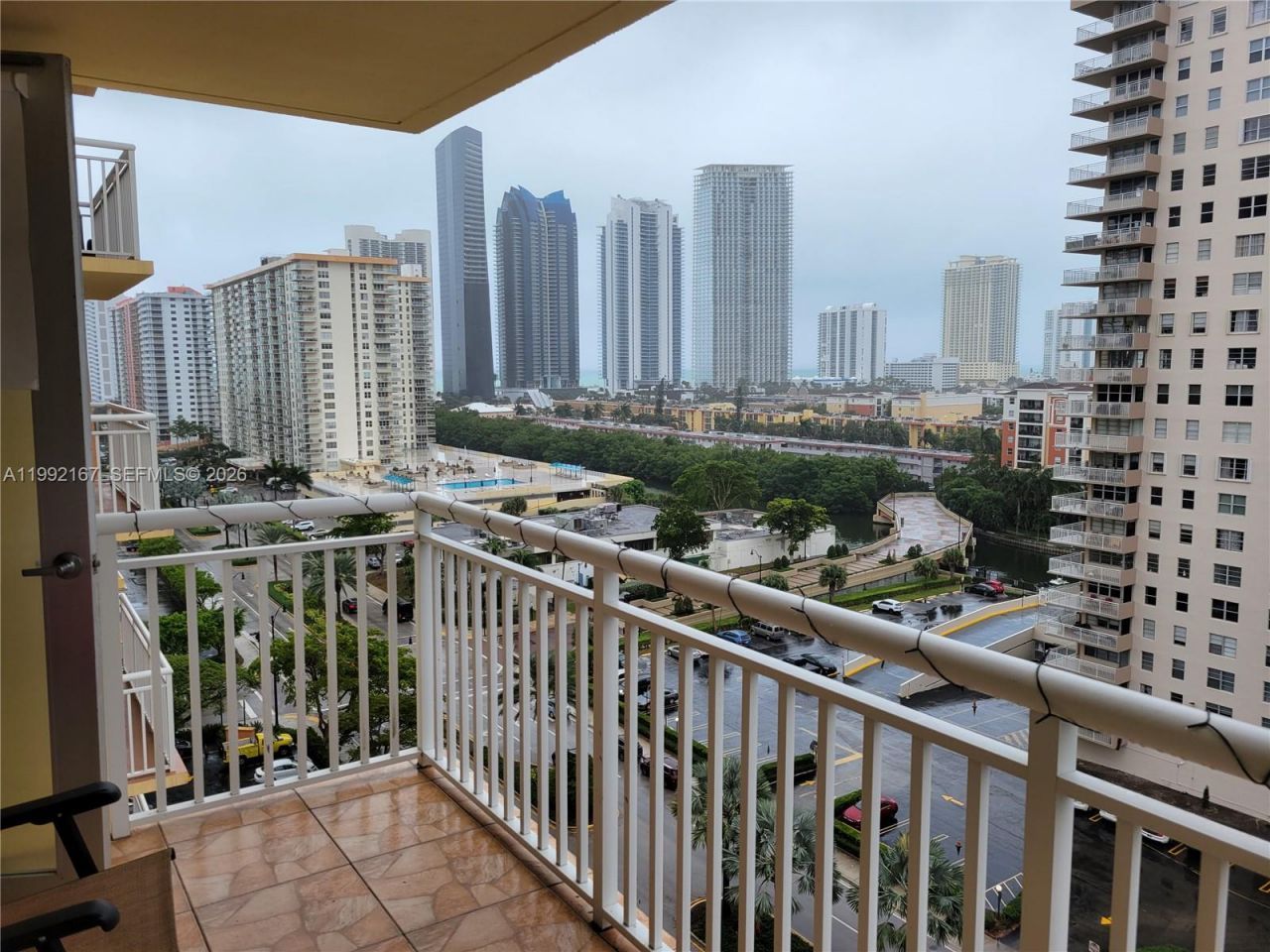 251 174th St , Unit 1208, Sunny Isles Beach, FL 33160 Photo