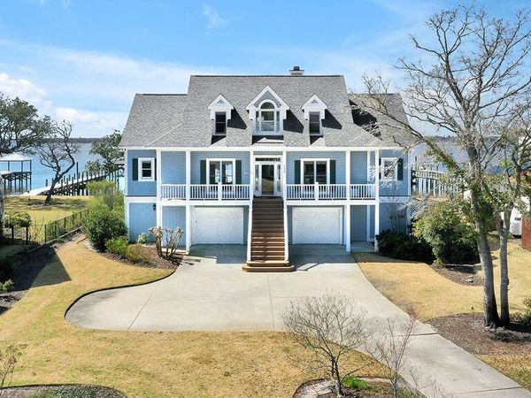 9004 Saint Stephens Place, Wilmington, NC 28412