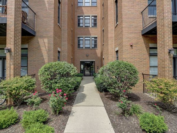 819 Foster Street , Unit 3N, Evanston, IL 60201