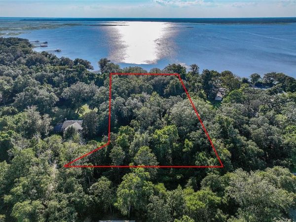 1356 SHADOW WOODS Lane , Fernandina Beach, FL 32034