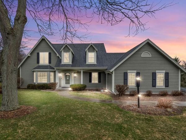 1925 Field Cliffe DRIVE, Richfield, WI 53076