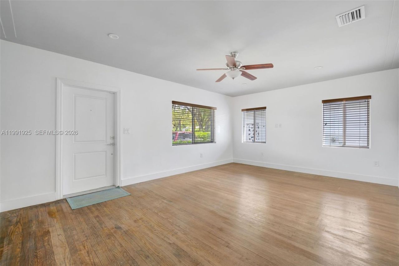 438 Mendoza Ave , Coral Gables, FL 33134 Photo