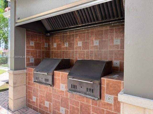 6831 SW 44th St, Unit 203, Miami, FL 33155 Photo