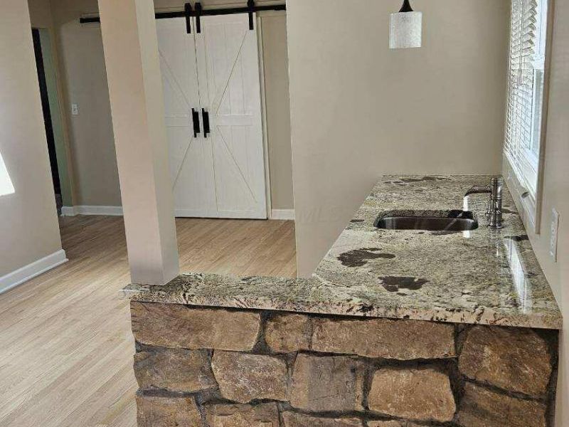 4263 Gavin Lane, Columbus, OH 43220 Photo 7