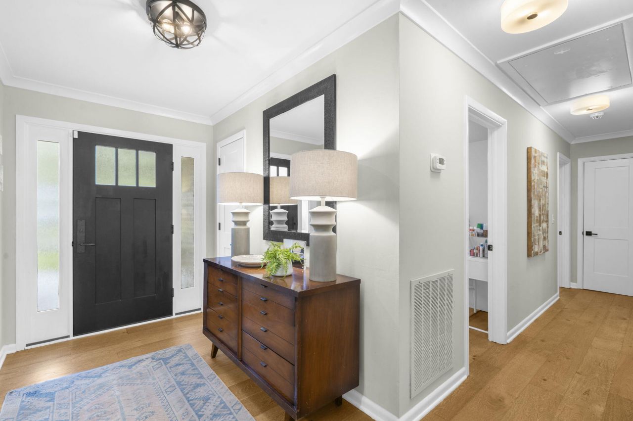 826 Osullivan Drive Photo 6