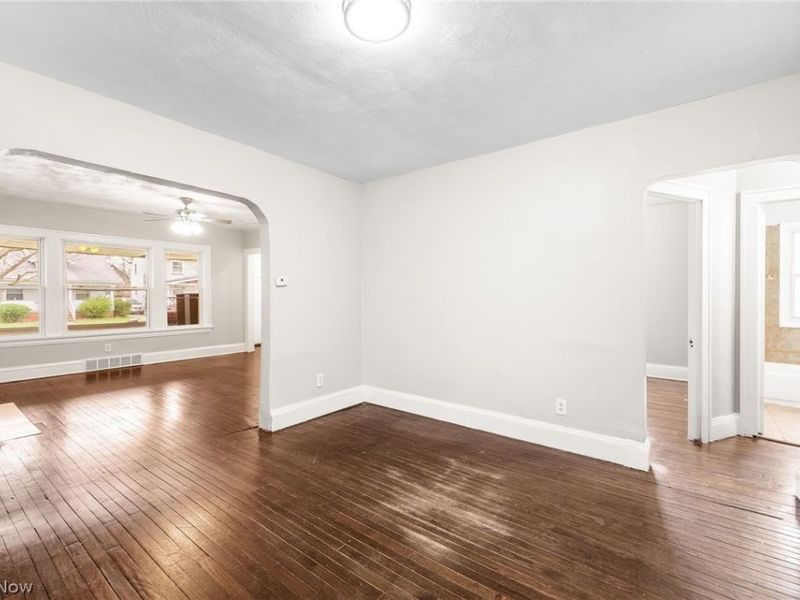 1719 Wayside Road, Cleveland, OH 44112 Photo 10