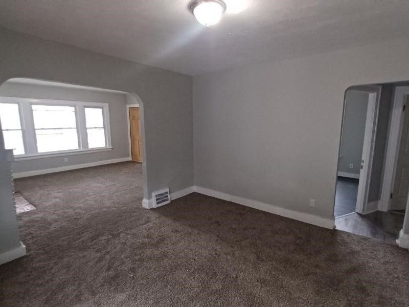 1719 Wayside Road , Cleveland, OH 44112 Photo 13