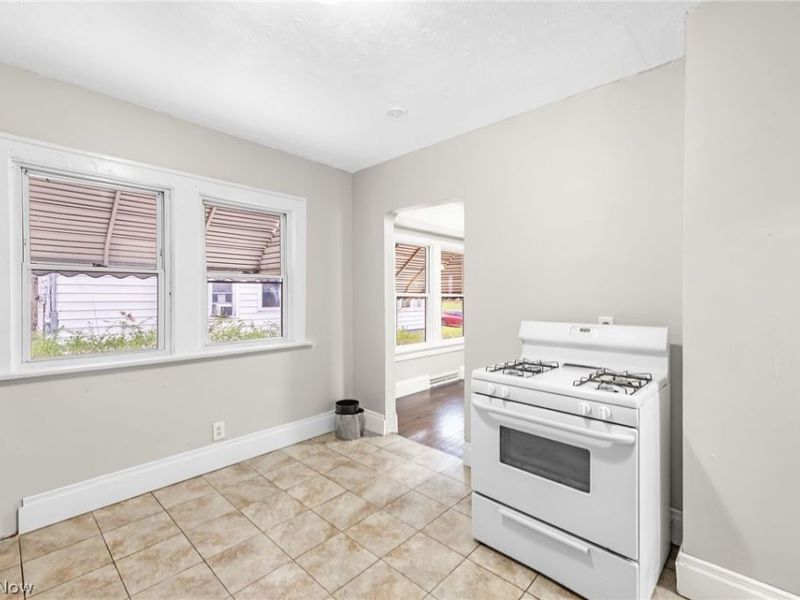 1719 Wayside Road, Cleveland, OH 44112 Photo 18