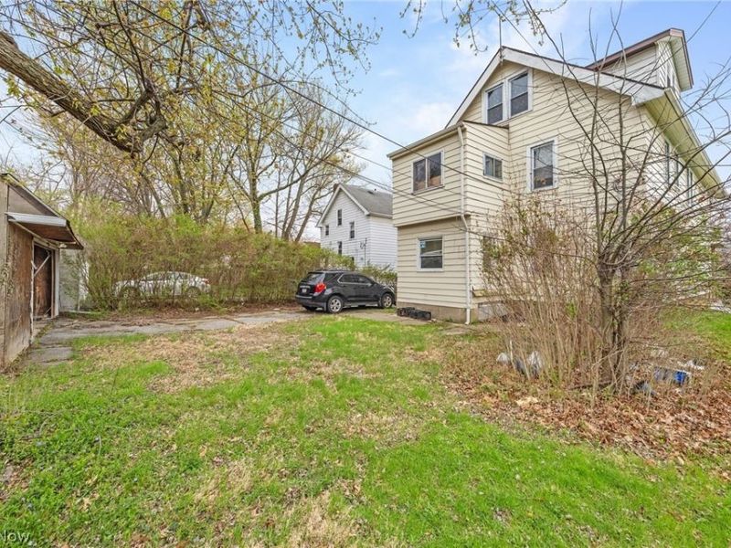 1719 Wayside Road, Cleveland, OH 44112 Photo 21