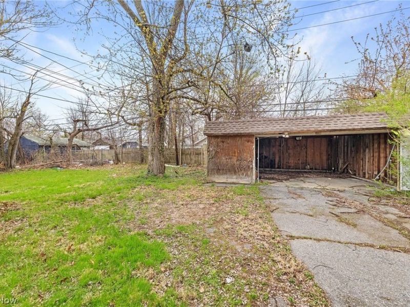 1719 Wayside Road, Cleveland, OH 44112 Photo 22