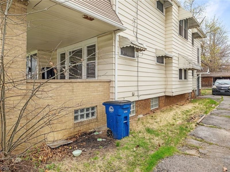 1719 Wayside Road, Cleveland, OH 44112 Photo 3