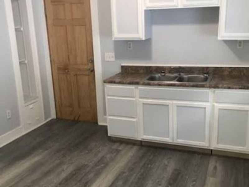 1719 Wayside Road, Cleveland, OH 44112 Photo 8