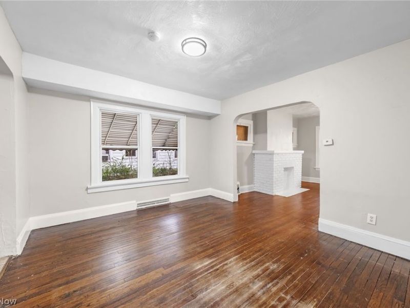 1719 Wayside Road, Cleveland, OH 44112 Photo 9