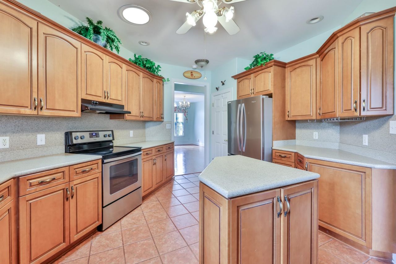 533 Stonemason Dr.  Photo 5