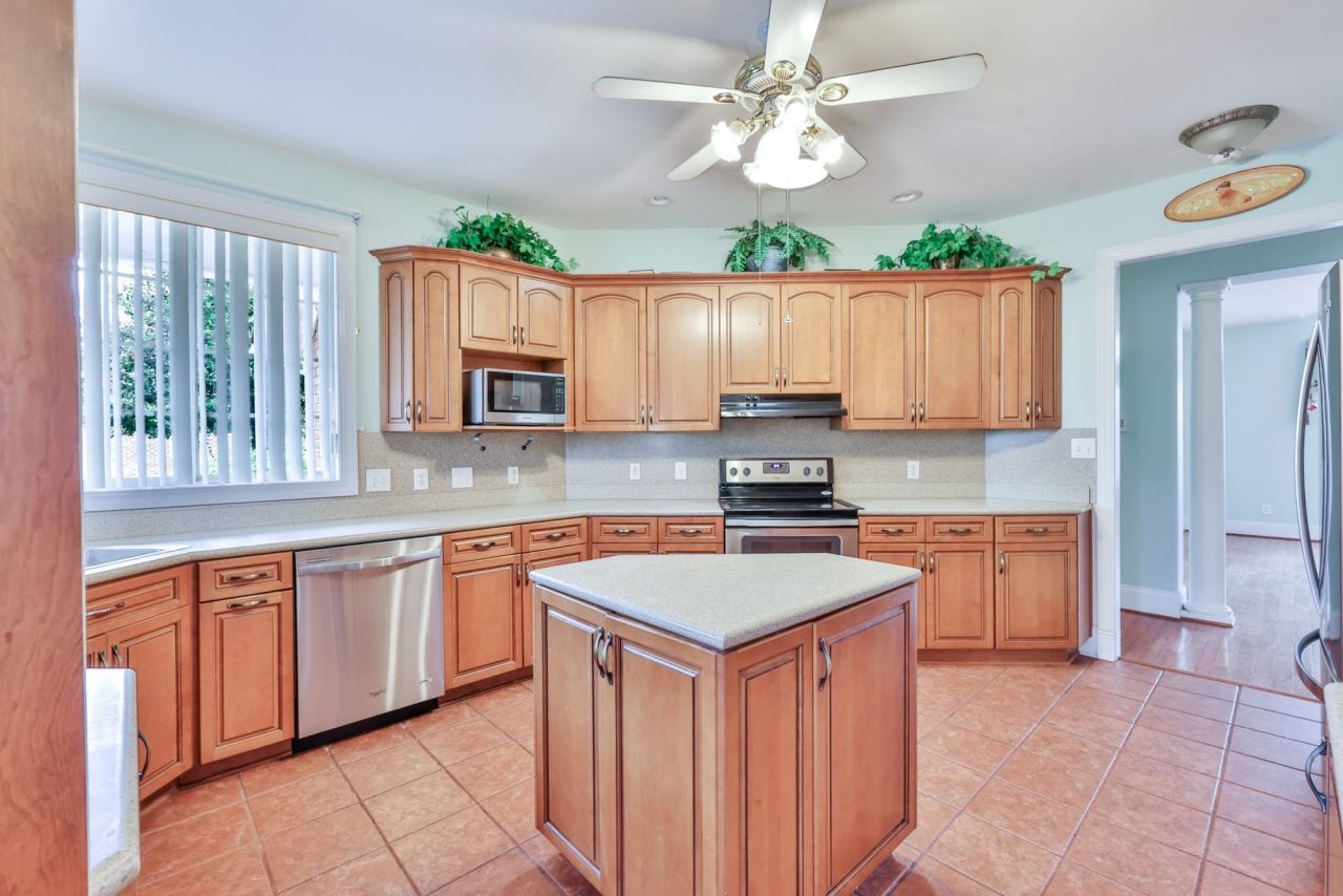 533 Stonemason Dr.  Photo 7