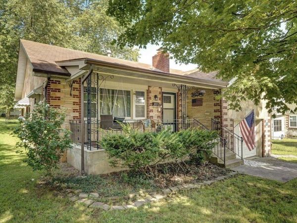 613 S Wildan Avenue , Springfield, MO 65802