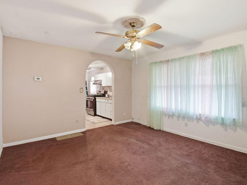 1082 Whitethorne Avenue , Columbus, OH 43223 Photo 11