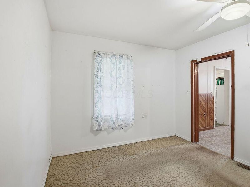 1082 Whitethorne Avenue , Columbus, OH 43223 Photo 17