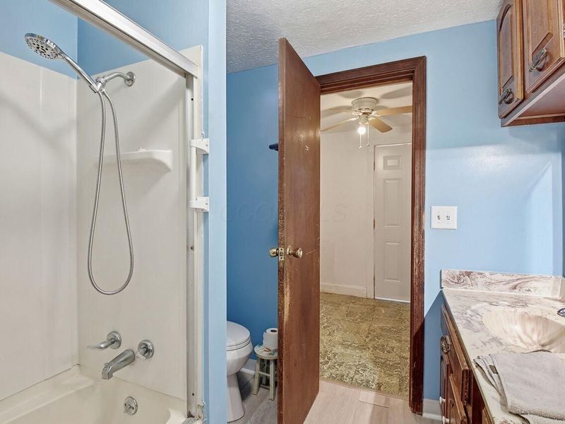 1082 Whitethorne Avenue , Columbus, OH 43223 Photo 22