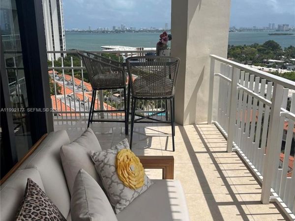 1000 Quayside Ter , Unit 1404, Miami, FL 33138