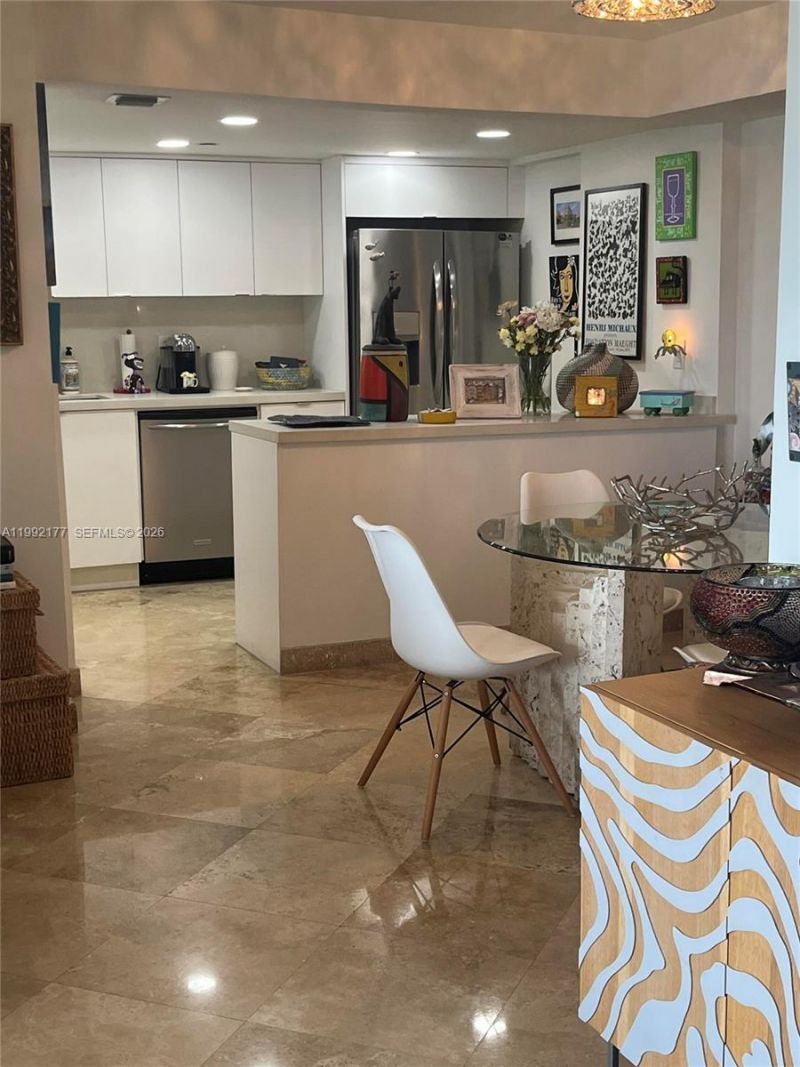 1000 Quayside Ter , Unit 1404, Miami, FL 33138 Photo