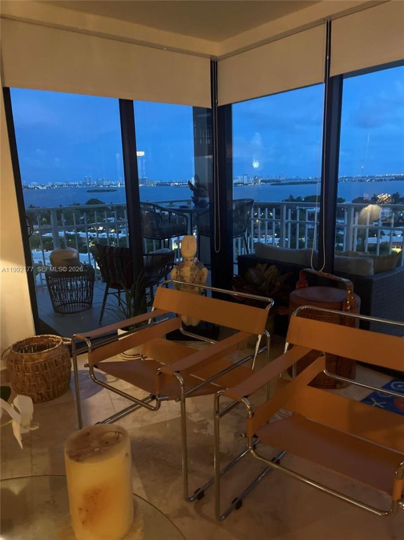 1000 Quayside Ter , Unit 1404, Miami, FL 33138 Photo